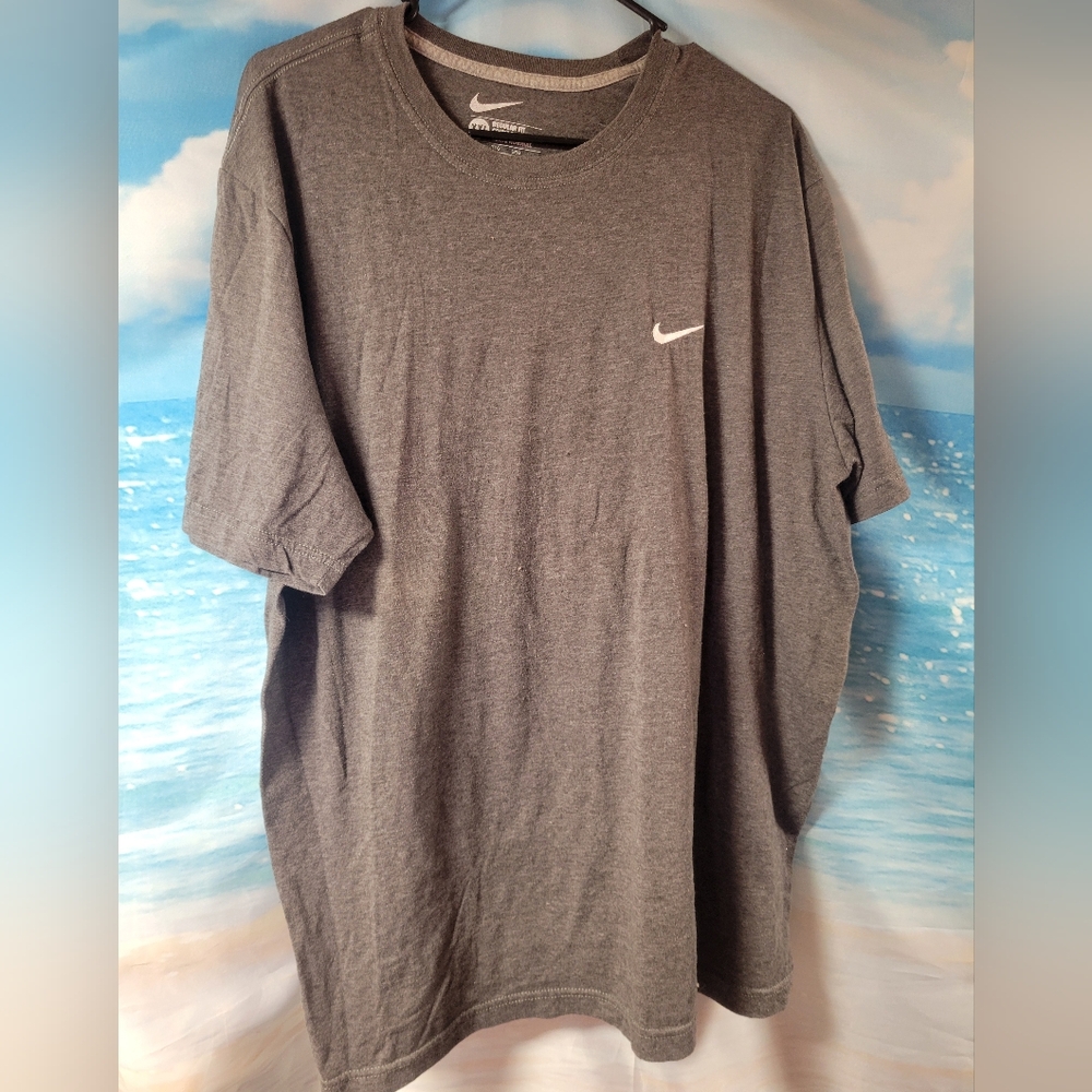Nike Men's Gray T-Shirt Regular Fit Size XXL